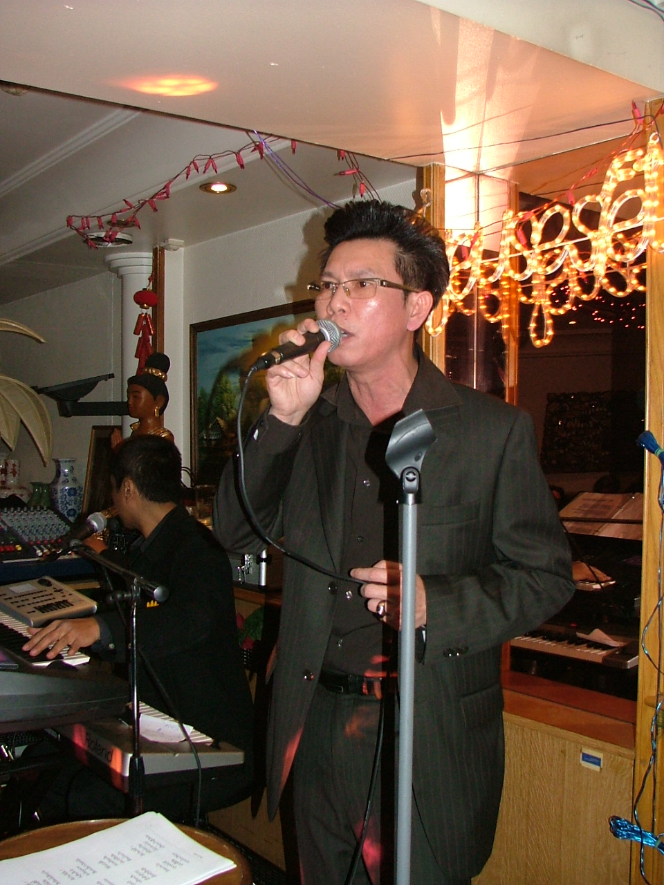 2è rencontre des paltalkeurs lao de France-301206 209.jpg